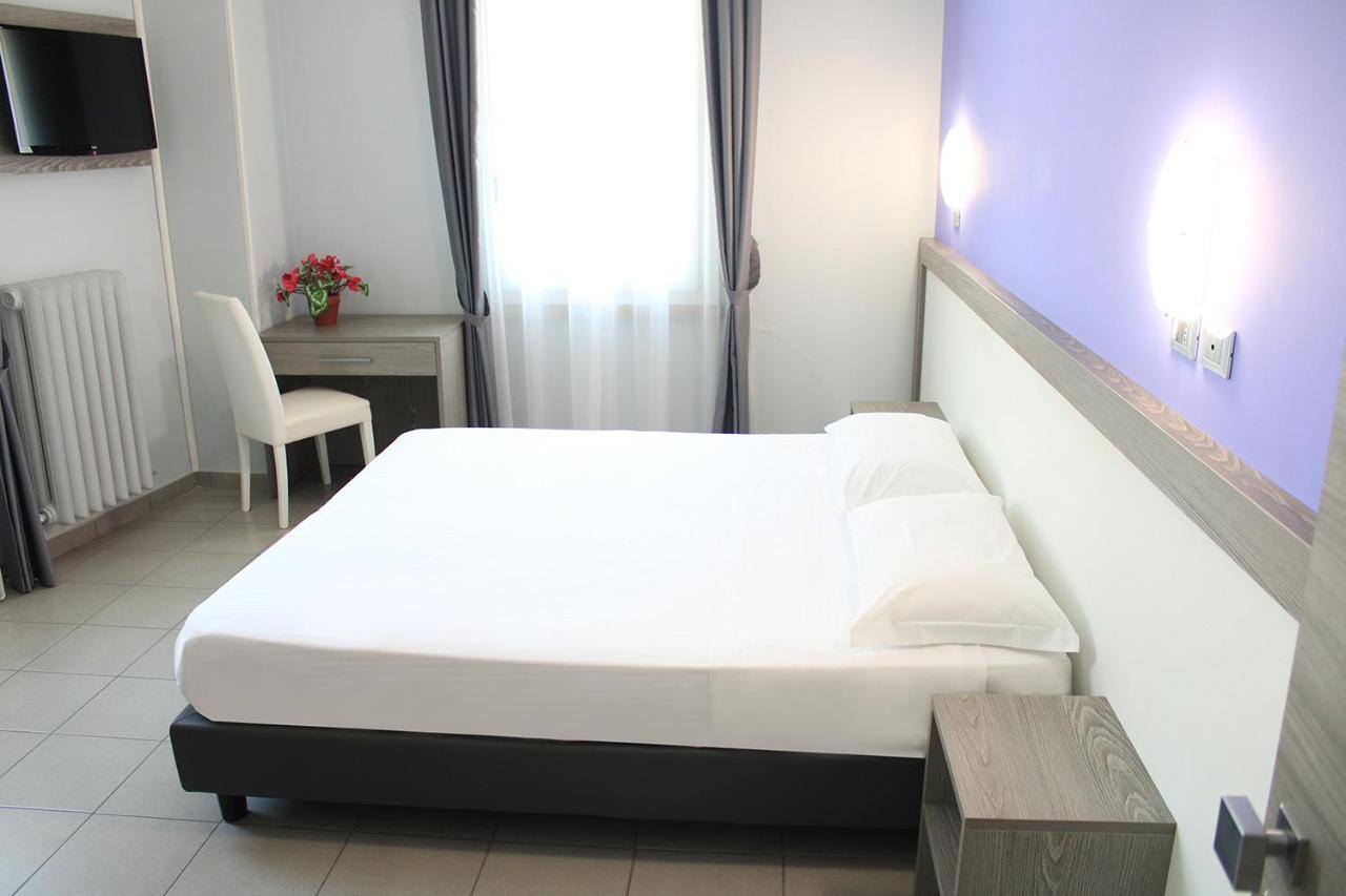 Hotel Savoia Poggio Rusco Bagian luar foto